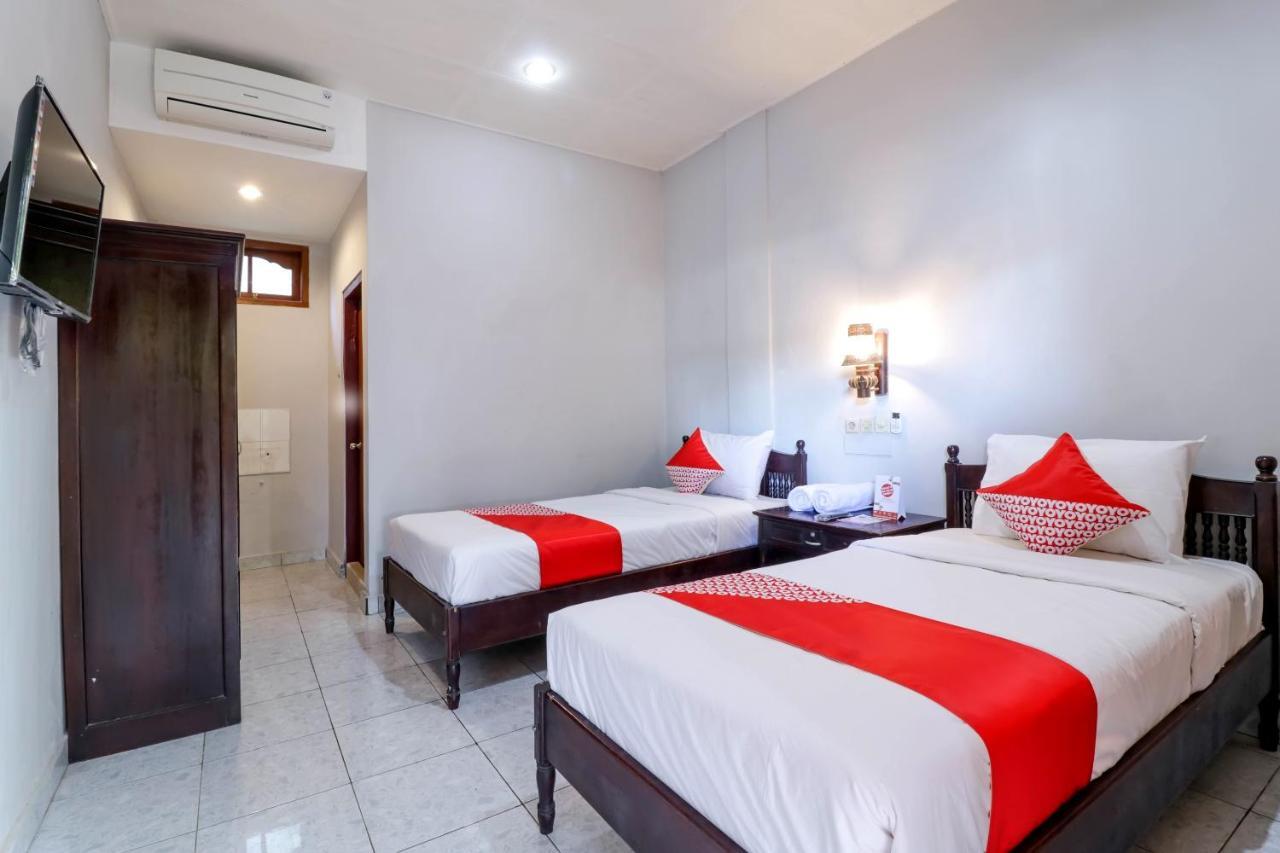 Oyo 2411 Taman Mekar Beach Inn 2 Kuta Lombok Exterior foto