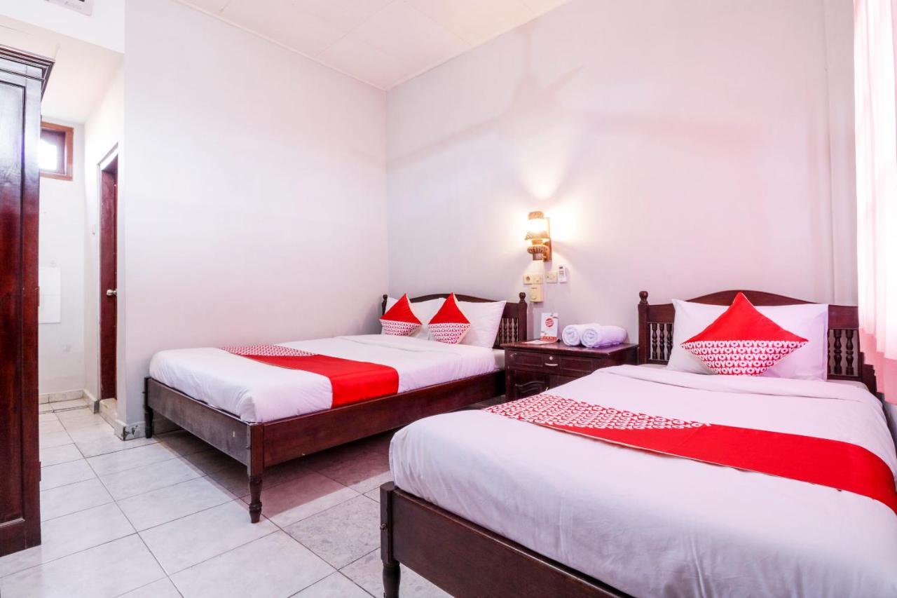 Oyo 2411 Taman Mekar Beach Inn 2 Kuta Lombok Exterior foto